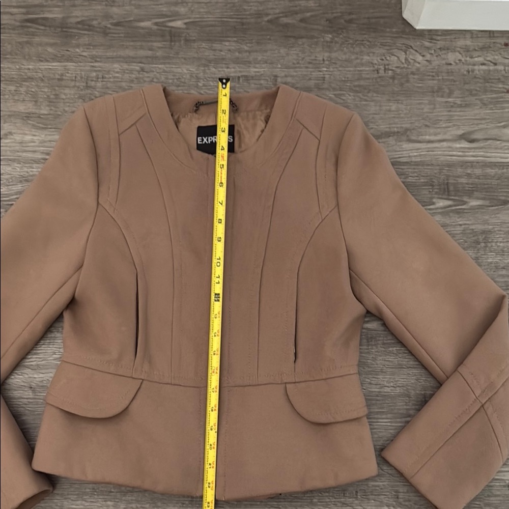 Express Women's Taupe Zip-Front Peplum Jacket - Picture 4 of 8